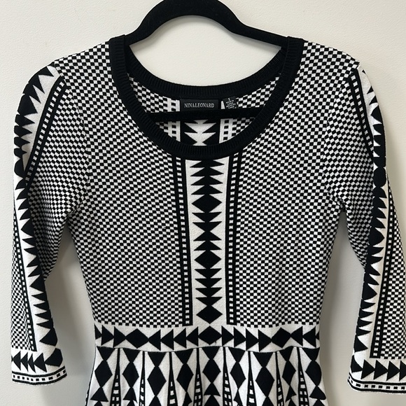Nina Leonard • Geometric Print Sweater Dress • Sz S - Picture 4 of 13